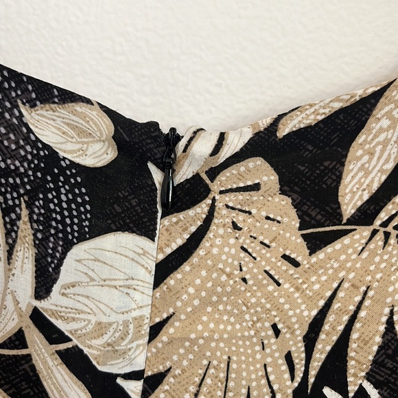 2/$10 Calvin Klein black, tan, white wrap dress size 8 - Picture 8 of 8